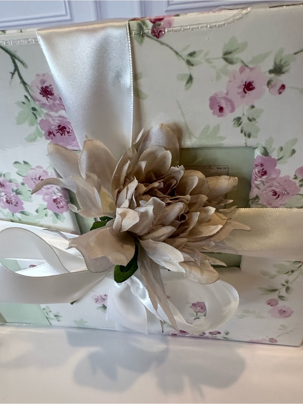 Simply Shabby Chic for Target Floral Photo Album Pink & Sage Bundle of 3 - Picture 13 of 14